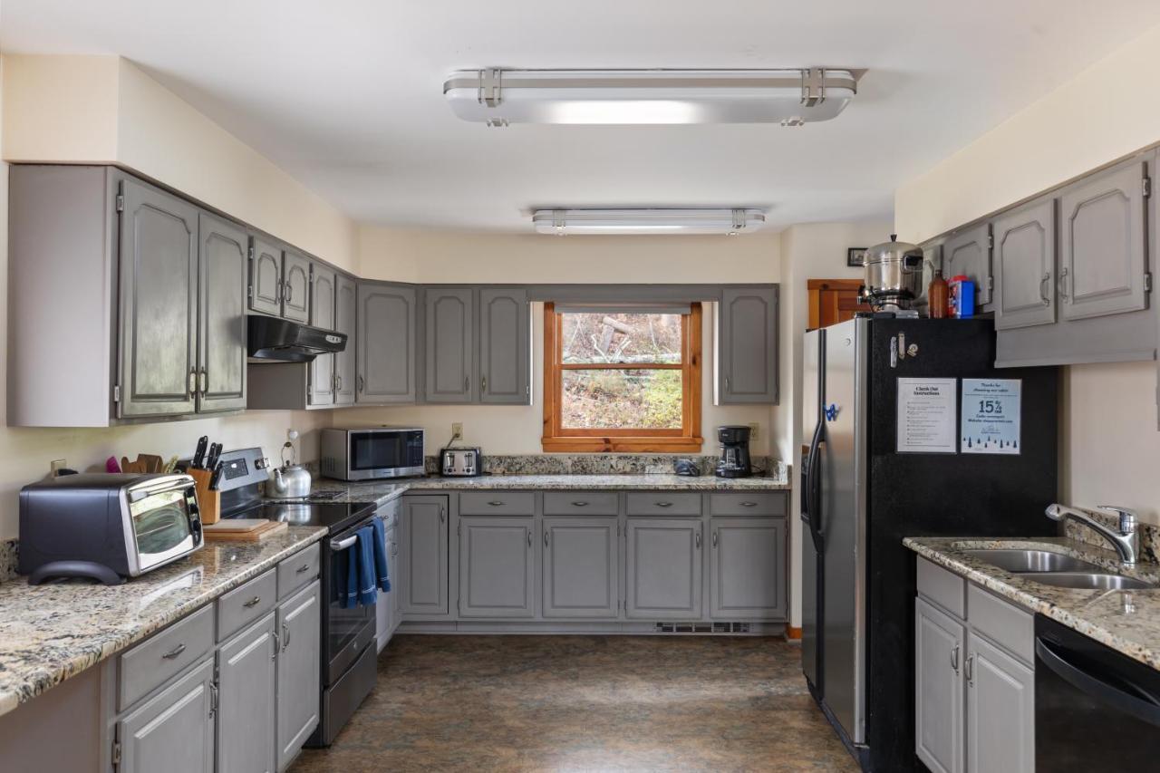 Sleepy Hollow 5Br Cabin - National Park 7 Min, Hot Tub, Fire Pit, Sleeps 12 Luray Luaran gambar