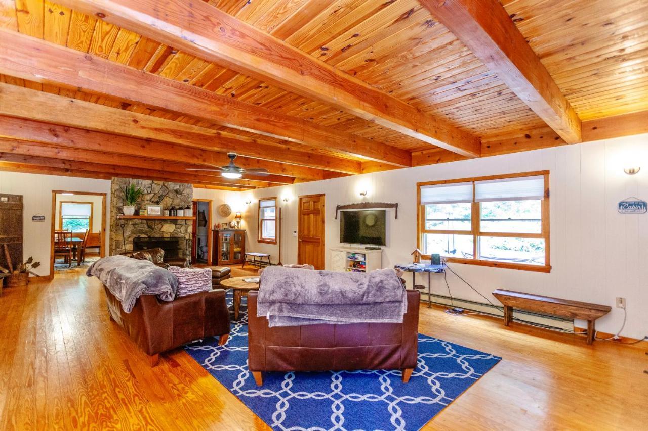 Sleepy Hollow 5Br Cabin - National Park 7 Min, Hot Tub, Fire Pit, Sleeps 12 Luray Luaran gambar