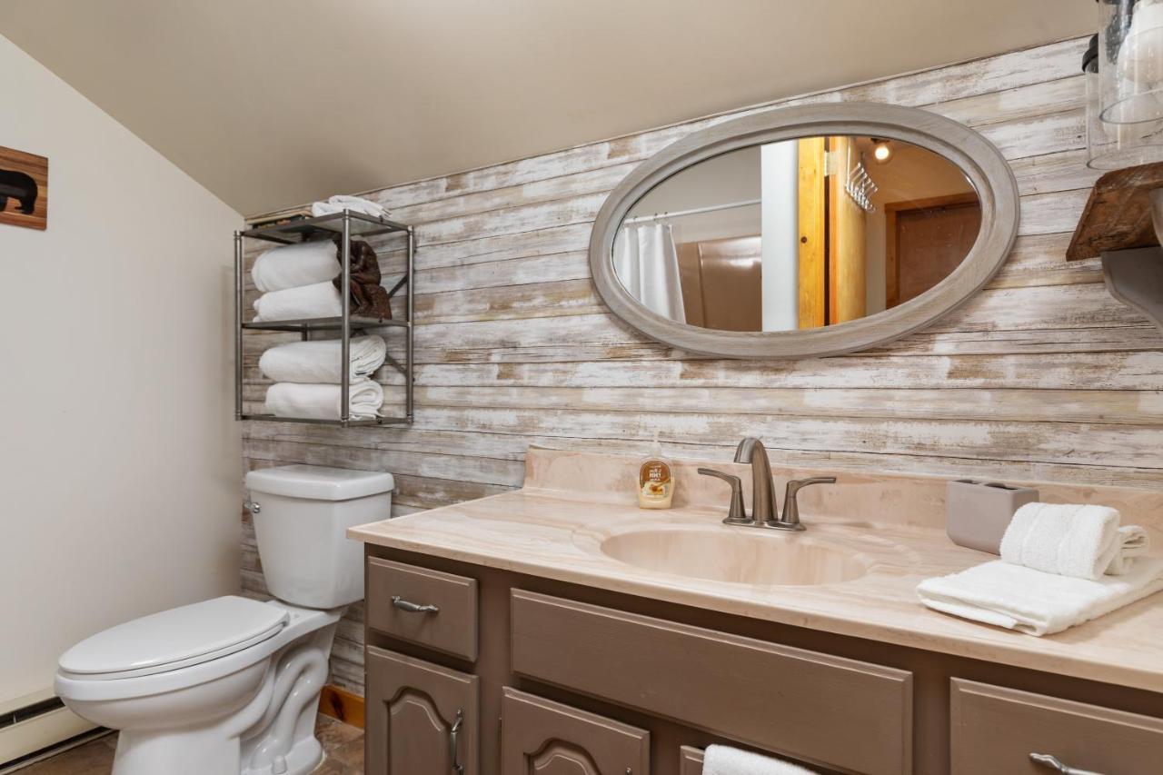 Sleepy Hollow 5Br Cabin - National Park 7 Min, Hot Tub, Fire Pit, Sleeps 12 Luray Luaran gambar