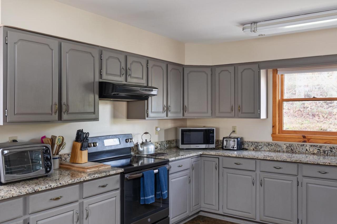 Sleepy Hollow 5Br Cabin - National Park 7 Min, Hot Tub, Fire Pit, Sleeps 12 Luray Luaran gambar
